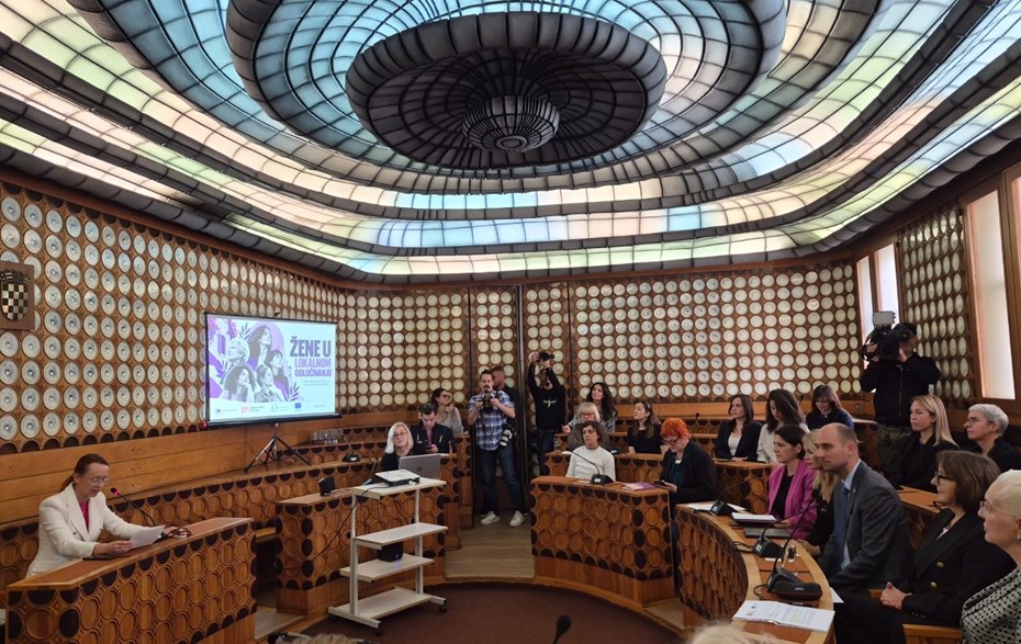U Gradskoj skupštini održan okrugli stol o ravnopravnoj zastupljenosti žena u politici